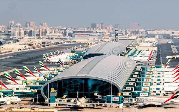 Dubai airport (1)