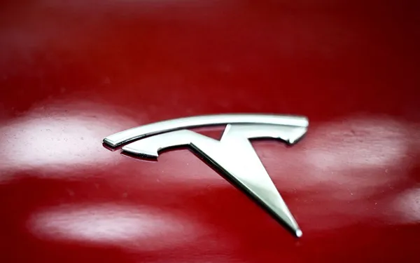 Tesla 1