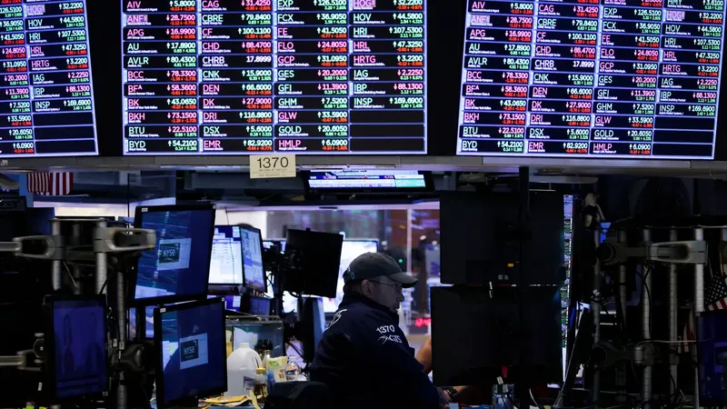 Wall Street bayramdan sonra rekord səviyyələrə qalxıb