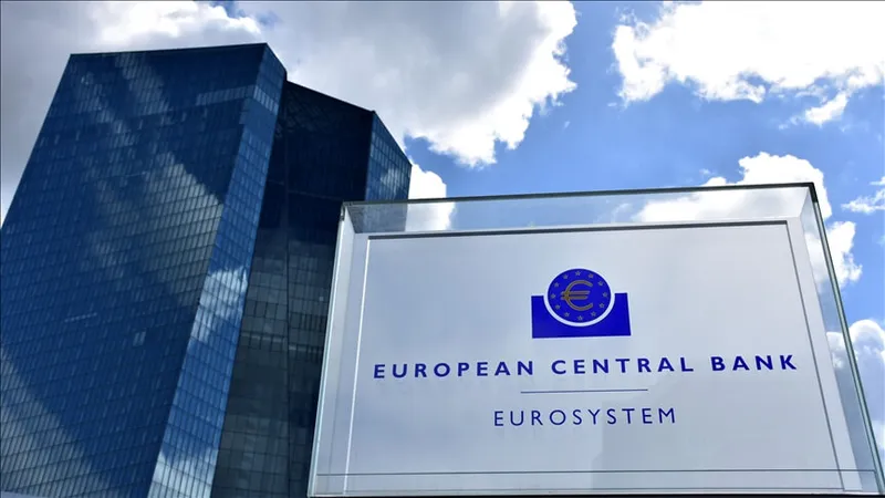 Avropa Mərkəzi Bankı xəbərdarlıq edir!
