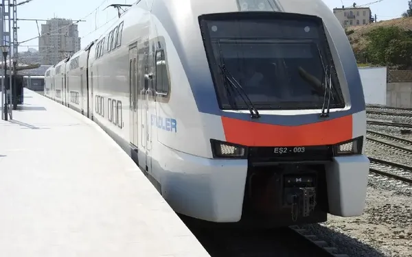 Bakı-Tbilisi sərnişin qatarı bərpa olunur