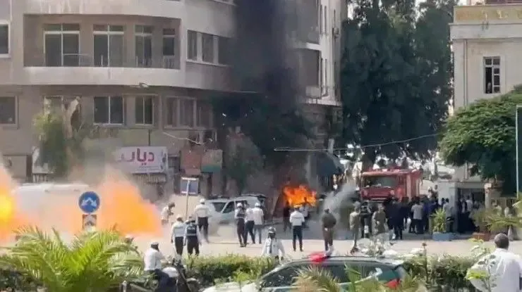 Şamda Makronun qaldığı otel yaxınlığında partlayışlar olub