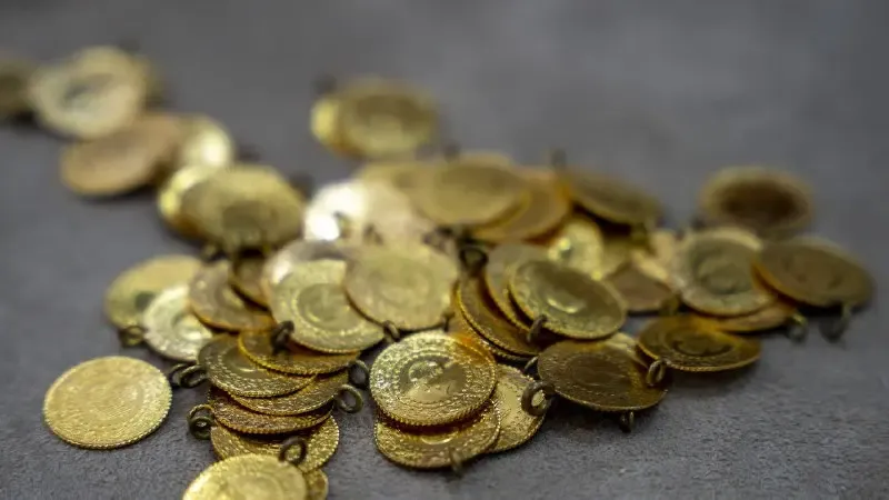 Qızılın unsiyası 4.000 dolları keçdi
