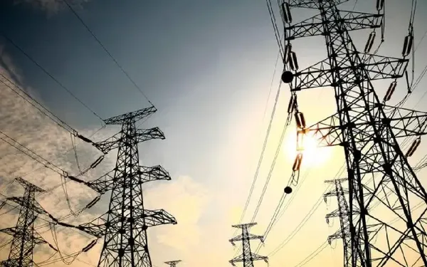 elektrik dirəkləri