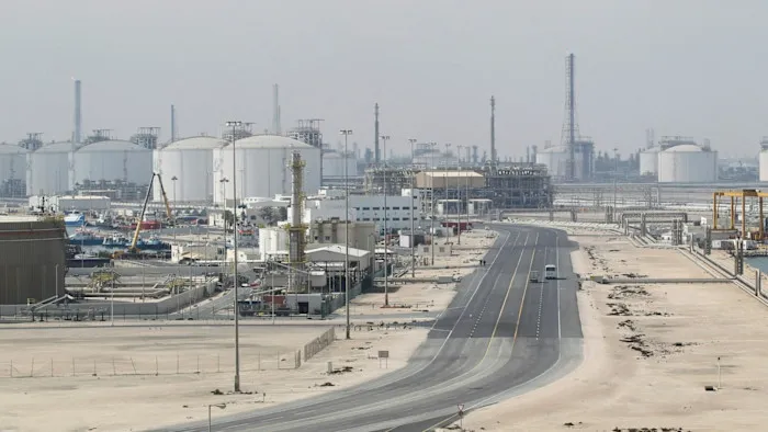 Shell-in Qətərdəki zavodu İran zərbələrindən zədələnib