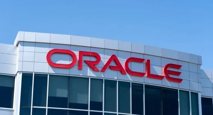 Oracle (ORCL) Bulud texnologiyalarında yüksəlişdə